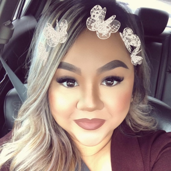 Meet your posher, Sophia! ๐ - Picture 2 of 2